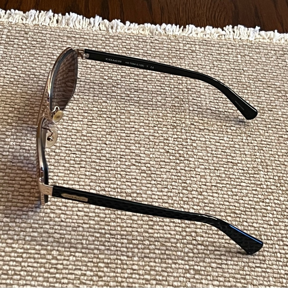 Coach Stylish Frames With Red Case - image 4